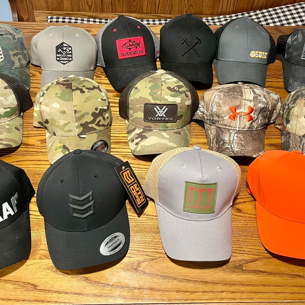 Men’s size S/M hats (large bundle of 15)